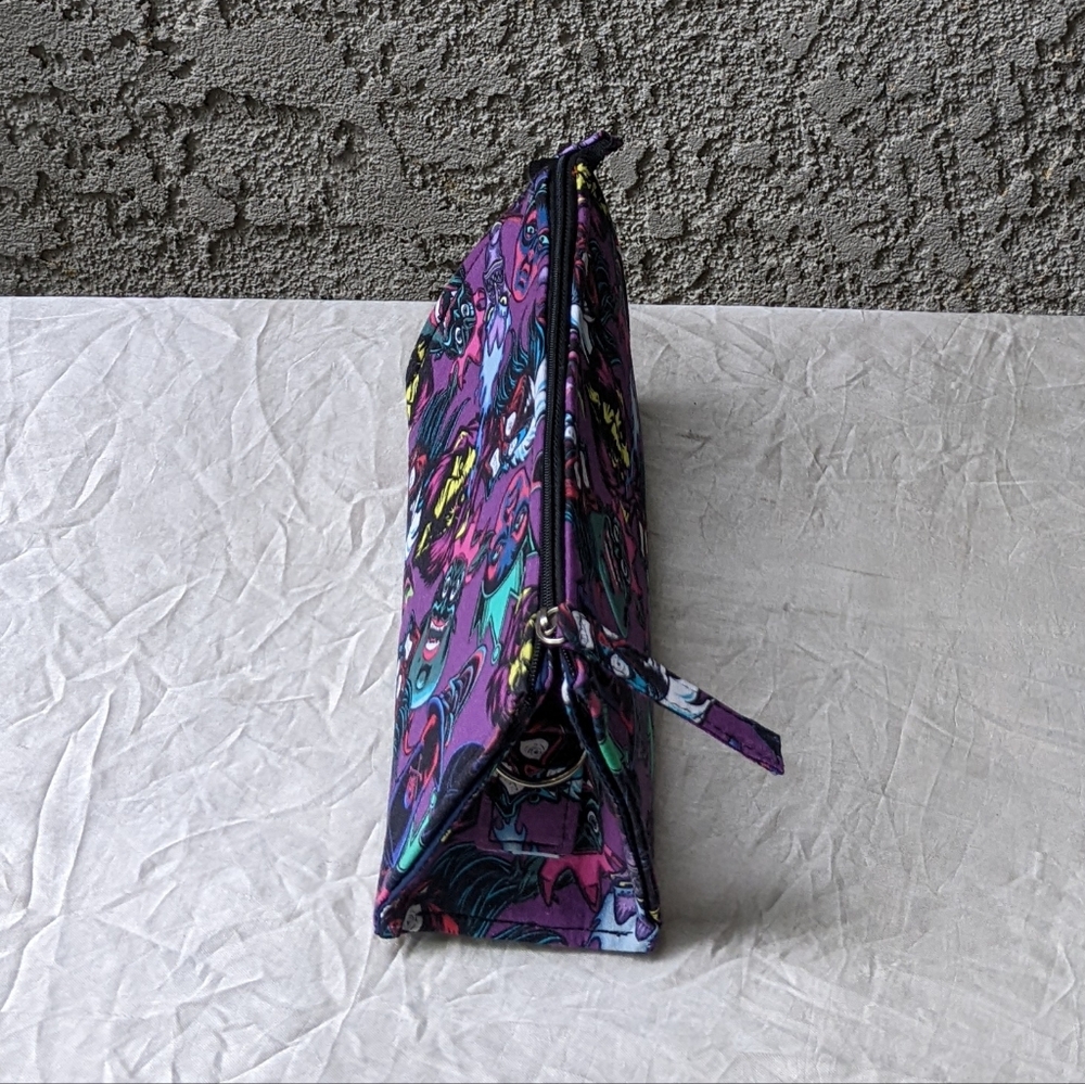 Disney Villians Crossbody Bag - Picture 3 of 4